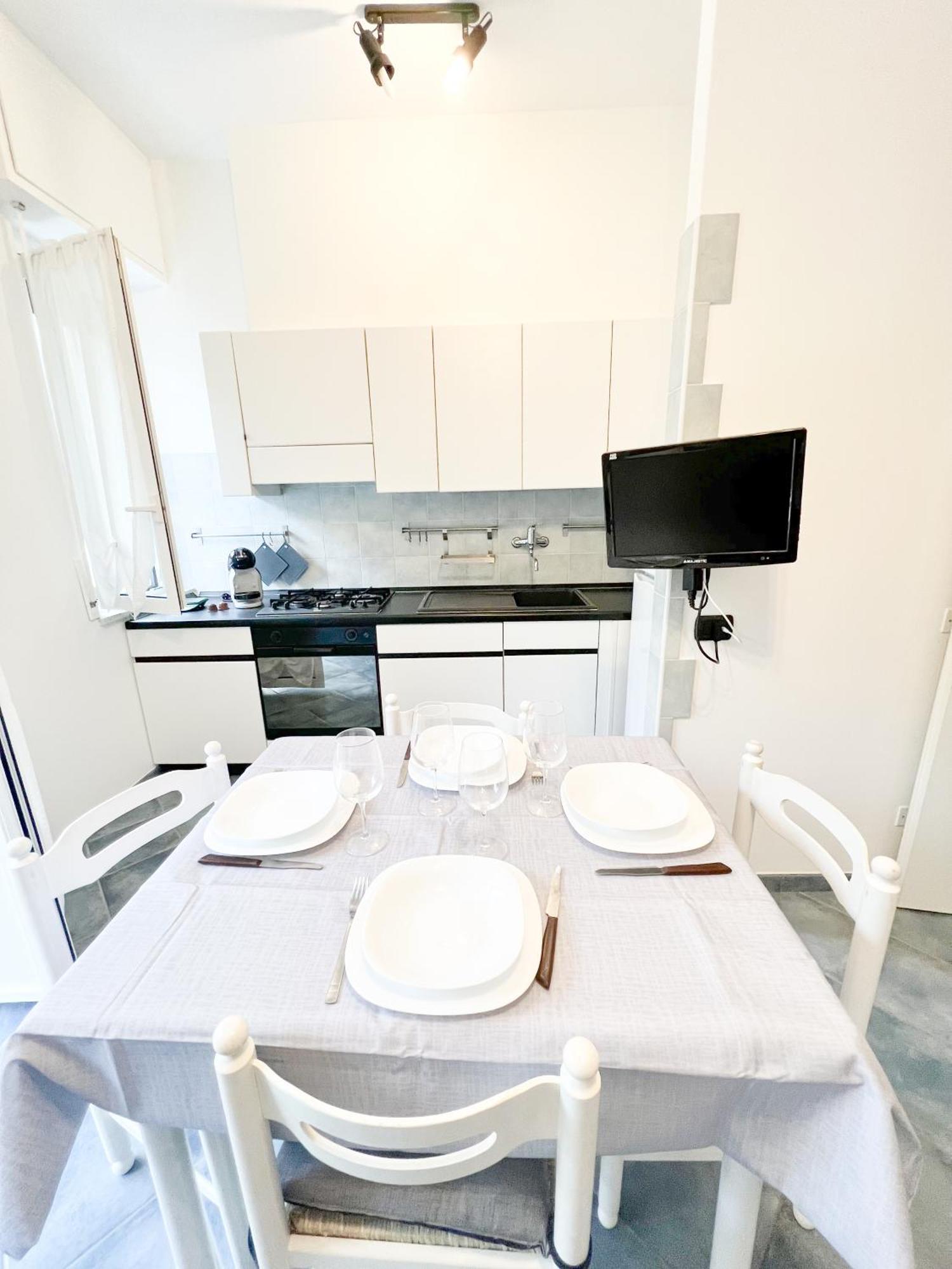 A 5 Minuti Dal Mare - Dolphin Beach House Spotorno Eksteriør bilde